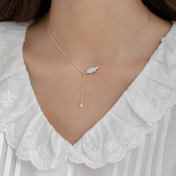 Γυναικείο ντελικάτο κολιέ σε χρυσό χρώμα