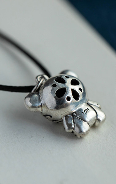 Γυναικείο κολιέ με μενταγιόν αρκούδας