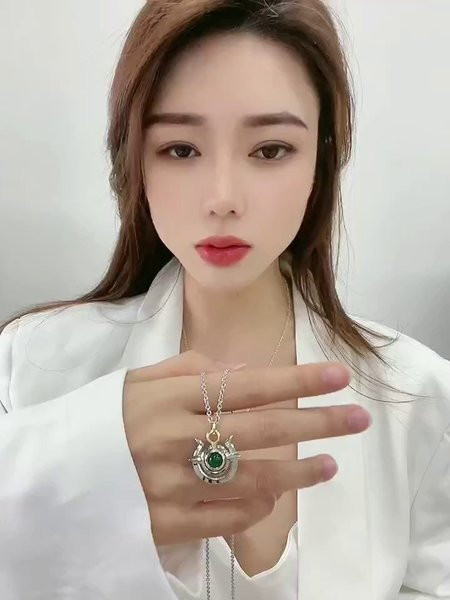 Γυναικείο κολιέ σε δύο χρώματα