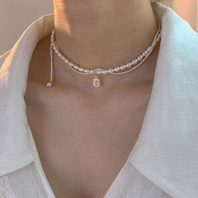 Γυναικείο κολιέ με πέρλες και πέτρες