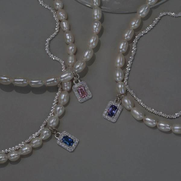 Γυναικείο κολιέ με πέρλες και πέτρες
