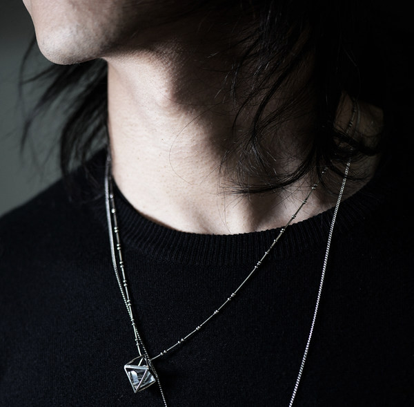 Γυναικείο κολιέ με διακοσμητική πέτρα