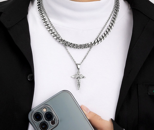 Dvoredno kopčanje s privjeskom