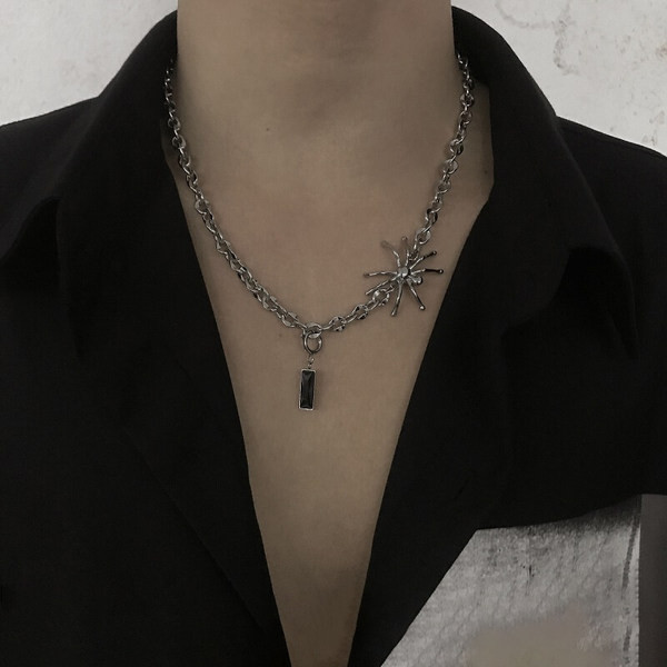 Καθημερινό κολιέ με μενταγιόν