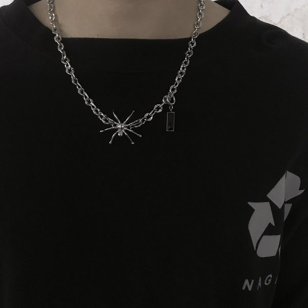 Καθημερινό κολιέ με μενταγιόν