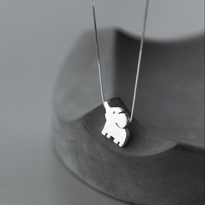 Γυναικείο casual κολιέ με διακόσμηση ελέφαντα