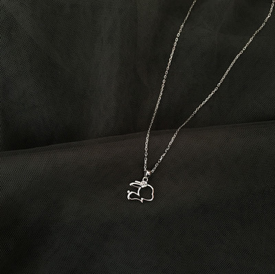 Γυναικείο ντελικάτο κολιέ με διακόσμηση κουνελιού και διακοσμητική πέτρα