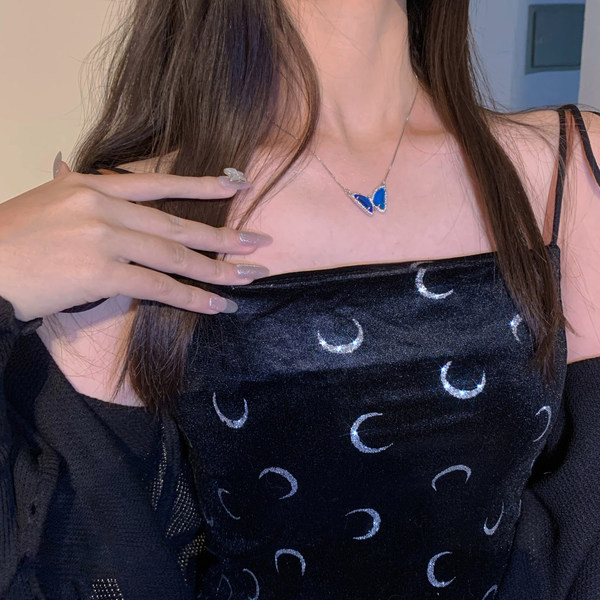 Καθημερινό κολιέ με μενταγιόν πεταλούδα