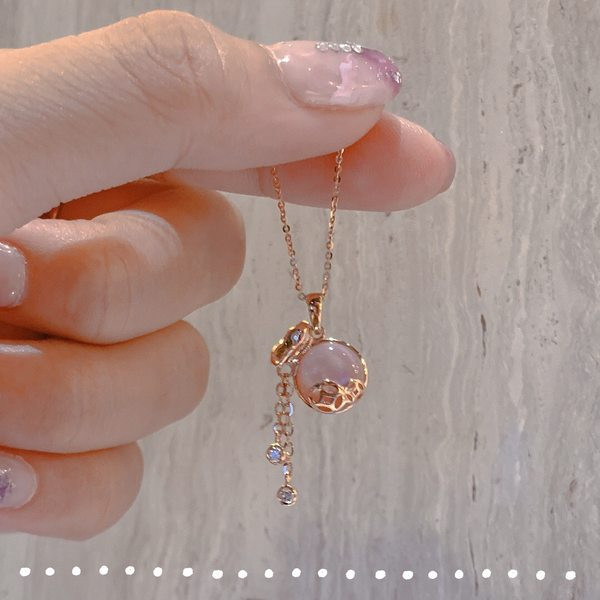 Κολιέ με στρογγυλό μενταγιόν