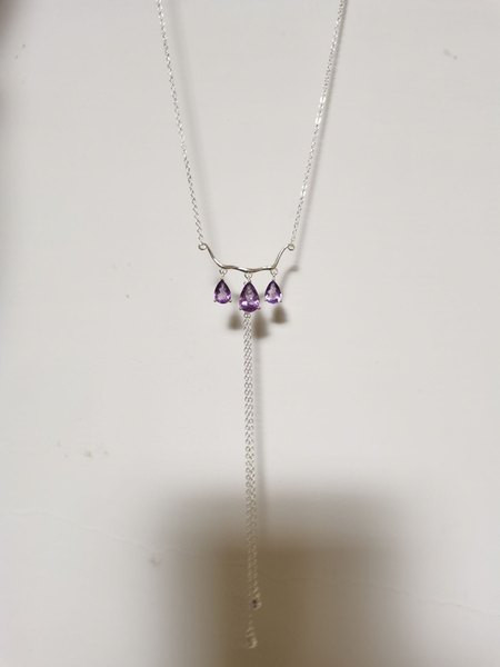 Μοντέρνο γυναικείο κολιέ με πέτρες