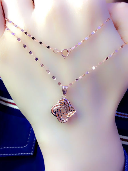 Τοπικό κολιέ με μενταγιόν για γυναίκες