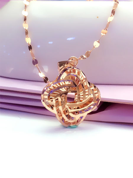 Τοπικό κολιέ με μενταγιόν για γυναίκες