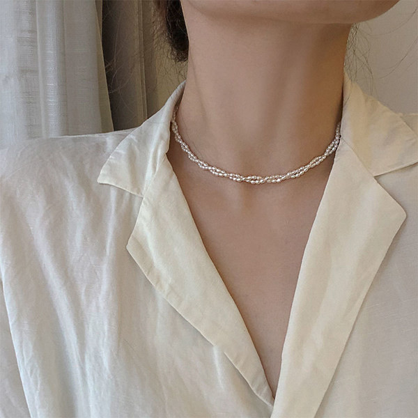 Ženska dnevna ogrlica sa biserima - dva modela