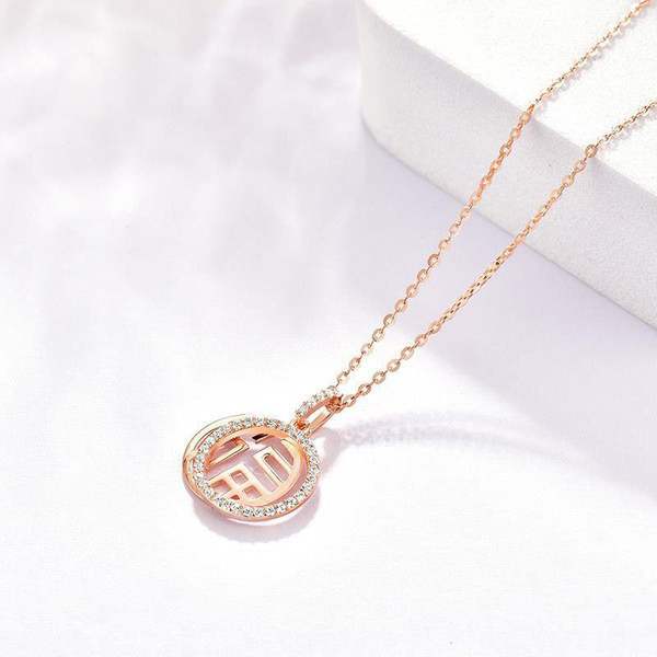 Γυναικείο κολιέ σε χρυσό και ασημί χρώμα με μενταγιόν