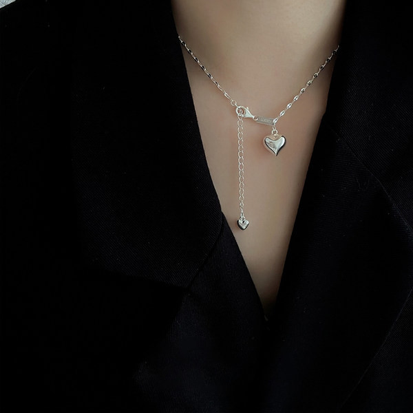 Γυναικείο ασημένιο κολιέ με καρδιές