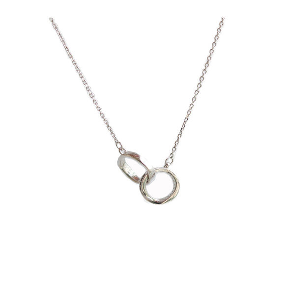 Γυναικείο κολιέ σε ασημί χρώμα