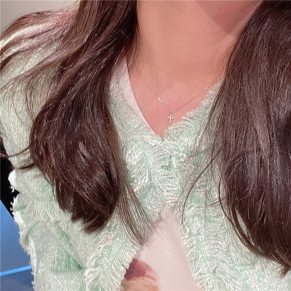 Λεπτό κολιέ με μενταγιόν και διακοσμητικές πέτρες για γυναίκες