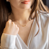 Λεπτό κολιέ σε χρυσό χρώμα