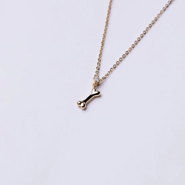 Γυναικεία αλυσίδα με μενταγιόν