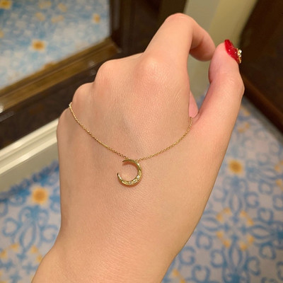 Μοντέρνα γυναικεία αλυσίδα με μενταγιόν - χρυσό και ασημί χρώμα