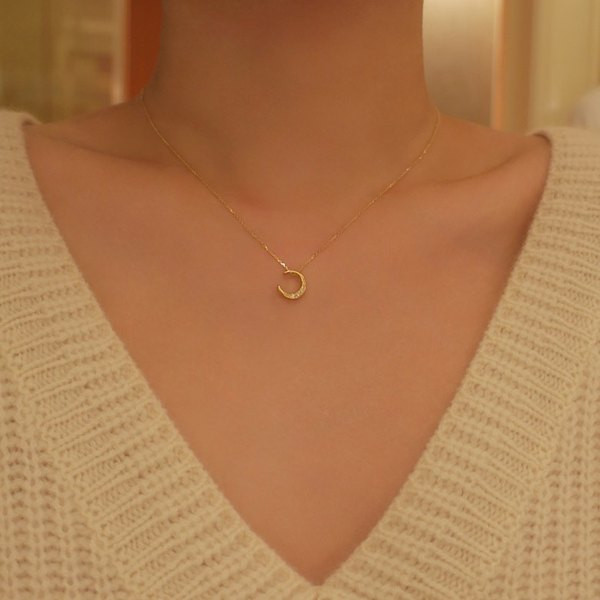 Μοντέρνα γυναικεία αλυσίδα με μενταγιόν - χρυσό και ασημί χρώμα