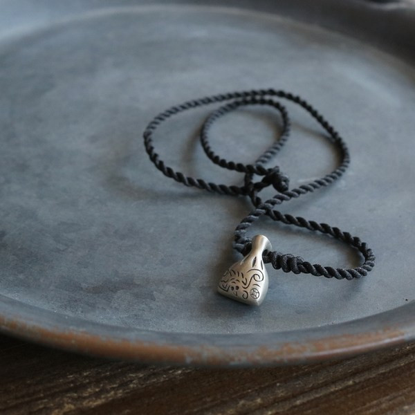 Καθημερινό κολιέ με μενταγιόν