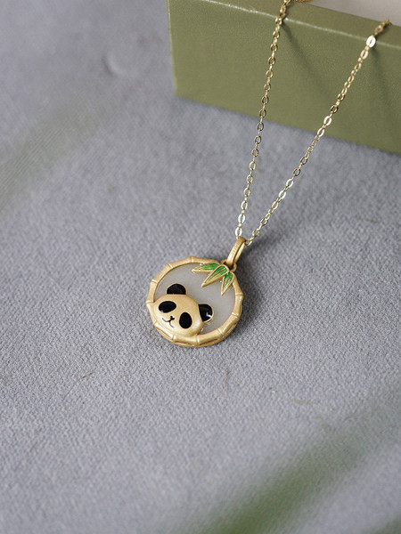 Dnevni tanki lančić s privjeskom