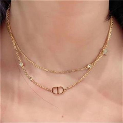 Χρυσό κολιέ με πέτρες