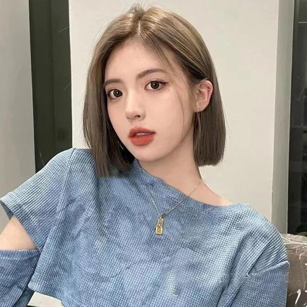 Γυναικείο κολιέ με μενταγιόν σε ασημί και χρυσό χρώμα