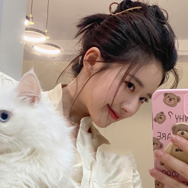 Õrn pärliripatsiga kaelakee