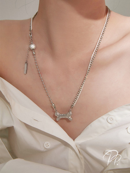 Hõbedast tooni õhuke naiste kett ripatsluuga