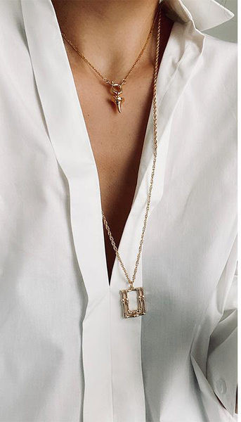 Μοντέρνο γυναικείο κολιέ με μενταγιόν σε χρυσό χρώμα