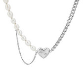 Μοντέρνο γυναικείο κολιέ με πέρλες