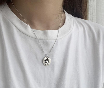 Καθημερινή γυναικεία αλυσίδα με μενταγιόν