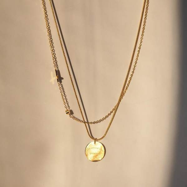 Γυναικείο κολιέ  με μενταγιόν