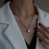 Μοντέρνο γυναικείο κολιέ με μενταγιόν καρδιά