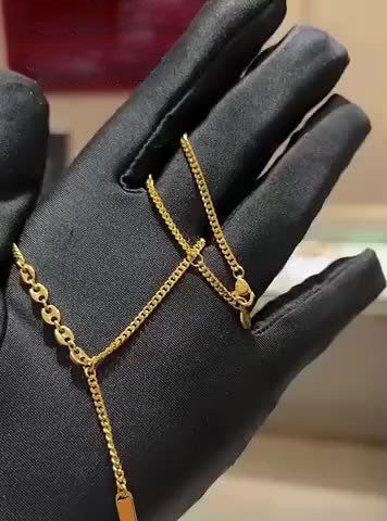 Χρυσό χρώμα κολιέ για γυναίκες