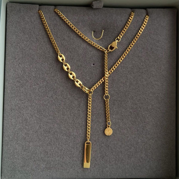 Χρυσό χρώμα κολιέ για γυναίκες