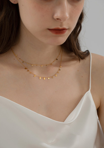 Naiste õrn kaelakee - kaks mudelit