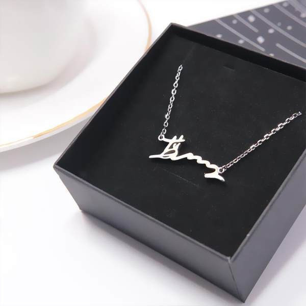 Γυναικείο λεπτό κολιέ με μενταγιόν επιγραφή