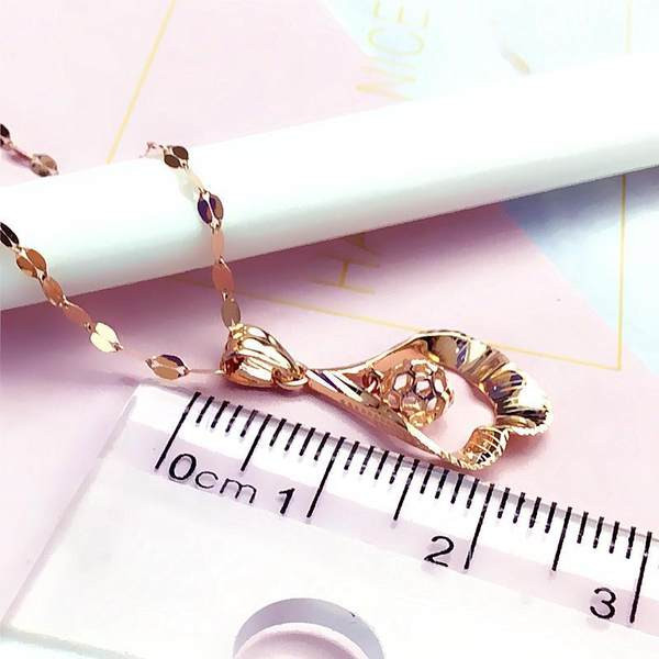 Γυναικείο χρυσό  χρώμα κολιέ με χρωματιστές διακοσμητικές πέτρες