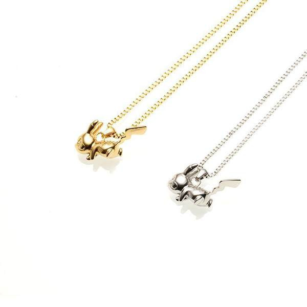 Γυναικείο κολιέ με μενταγιόν σε χρυσό και ασημί χρώμα