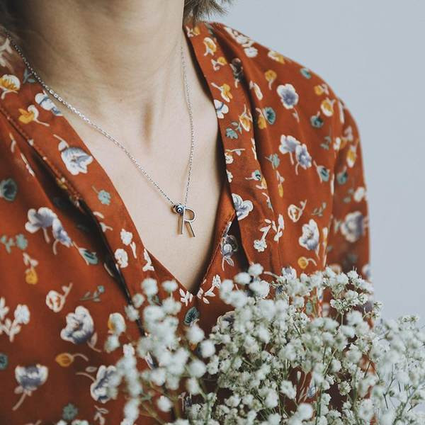 Γυναικείο κολιέ από ανοξείδωτο ατσάλι τιτανίου με μενταγιόν