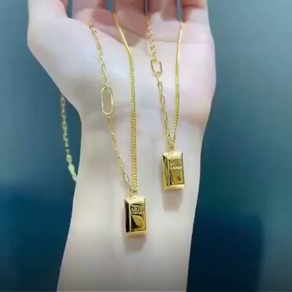 Dnevni lančić sa privjeskom - zlatne boje