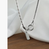 Ασημένιο χρώμα κολιέ με μενταγιόν