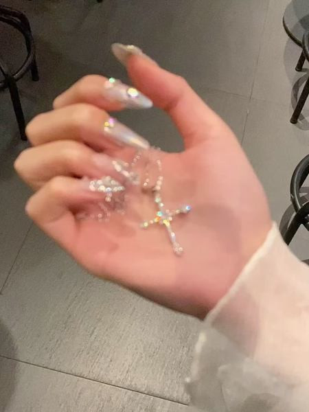 Γυναικείο κολιέ με σταυρό μενταγιόν και διακοσμητικές πέτρες