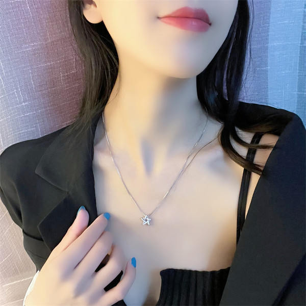 Γυναικείο λεπτό κολιέ με μενταγιόν αστέρι