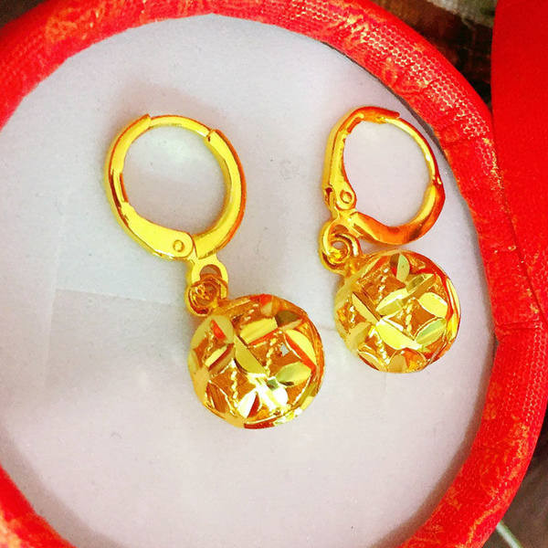 Ženske zlatne naušnice - dva modela