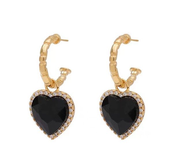 Γυναικεία σκουλαρίκια με πέτρες σε μαύρο χρώμα