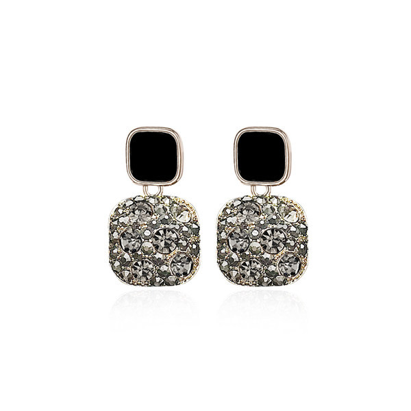 Ženske naušnice sa kamenčićima - četiri boje